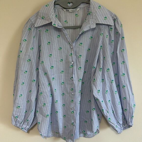 Zara Balloon Sleeve Button Down Blouse size Small - Picture 1 of 5